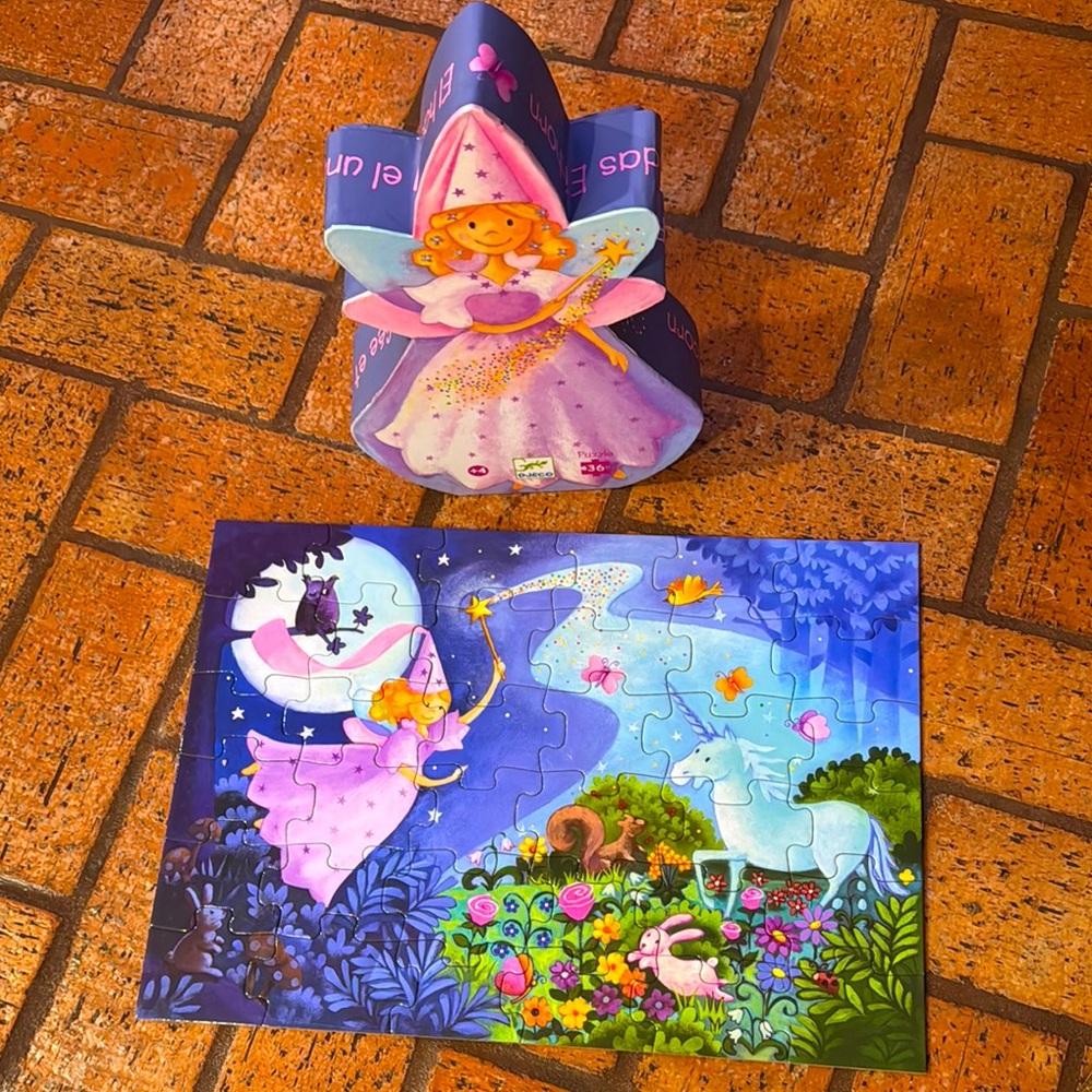 Djeco - The Fairy and The Unicorn -  36 Piece  Puzzle